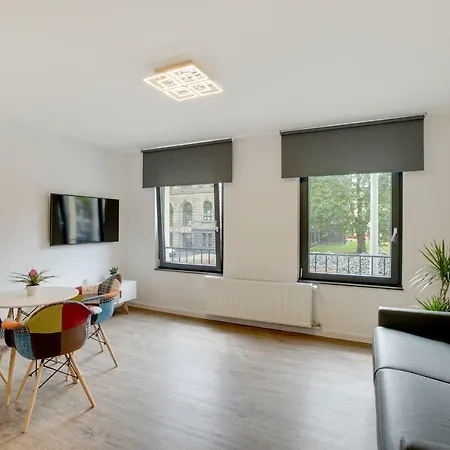 Apartment Here Nd